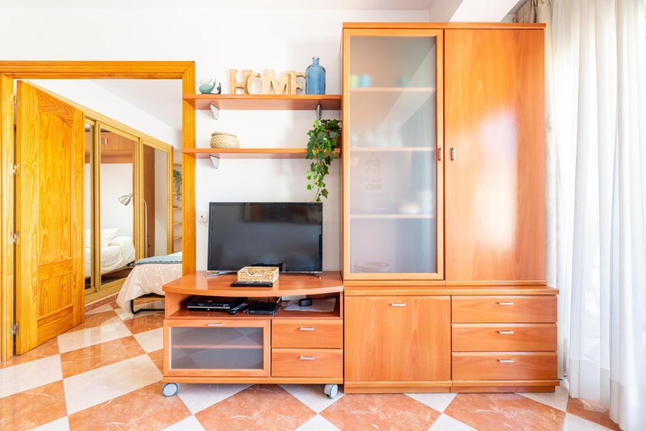 Sunny Seaside Apartment Arroyo De La Miel Exterior photo